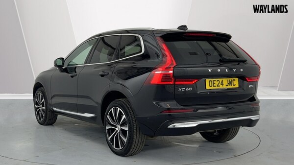 Used Volvo XC60 2024 for sale - 75980030: Photo 2