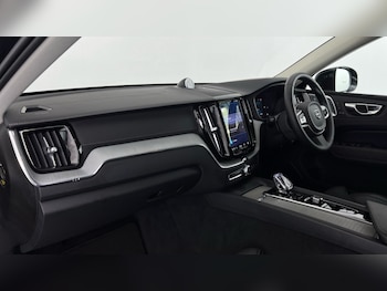 Used Volvo XC60 2024 for sale - 75980030: Photo 4