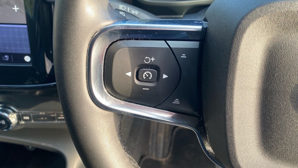 Used Volvo XC40 2022 for sale - 77360560: Photo 34