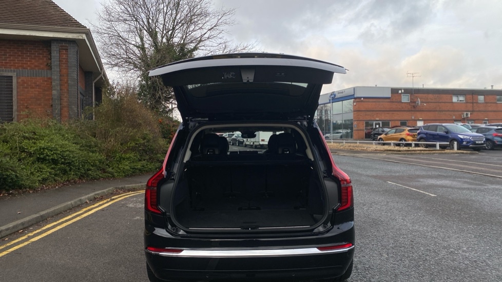 Used Volvo XC90 2025 for sale - 77070979: Photo 13