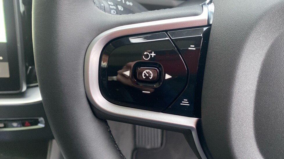 Used Volvo XC90 2025 for sale - 77070979: Photo 42