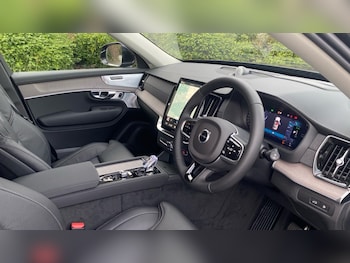 Used Volvo XC90 2025 for sale - 77070979: Photo