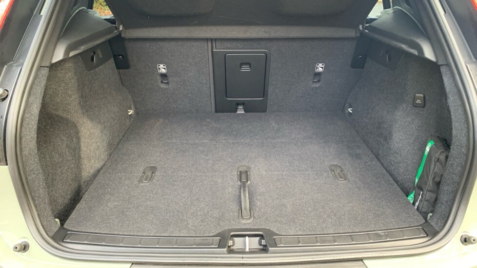 Used Volvo XC40 2025 for sale - 76519434: Photo 14