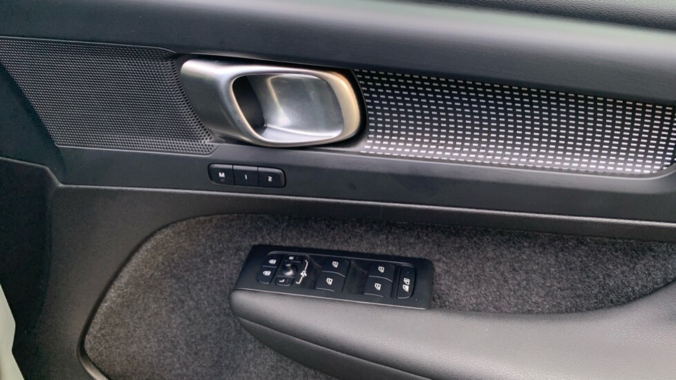 Used Volvo XC40 2025 for sale - 76519434: Photo 31