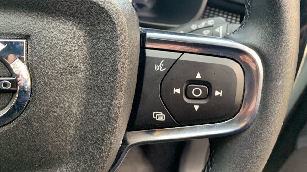 Used Volvo XC40 2025 for sale - 76519434: Photo 33