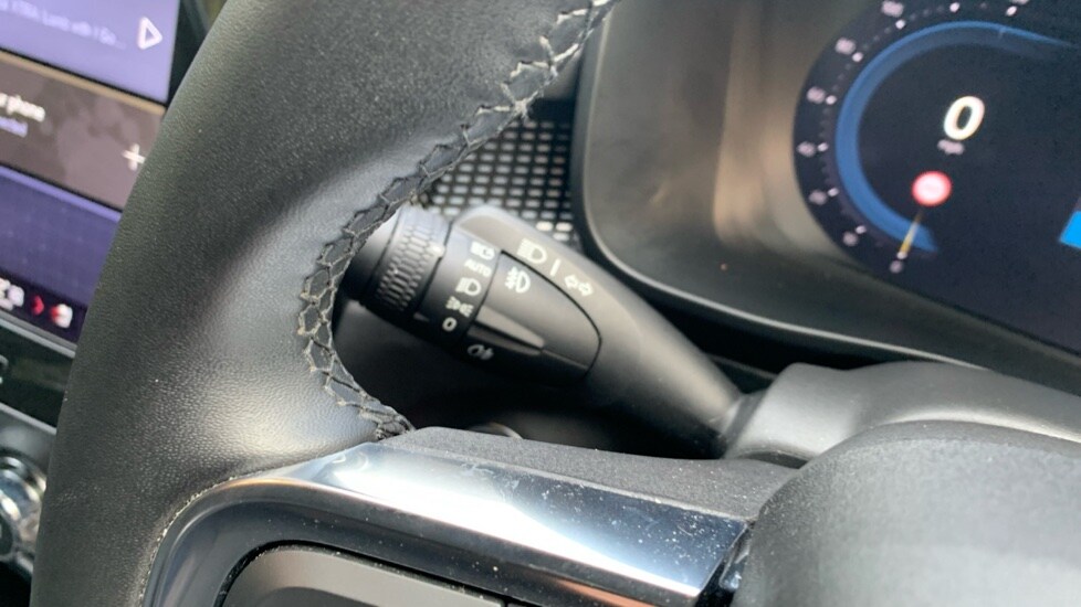 Used Volvo XC40 2025 for sale - 76519434: Photo 36