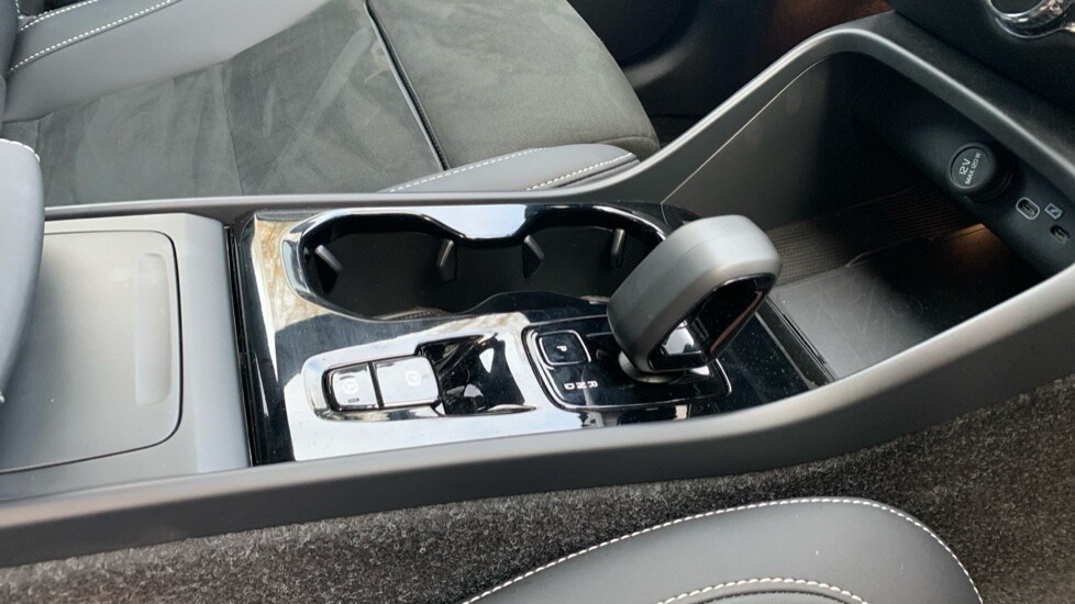 Used Volvo XC40 2025 for sale - 76519434: Photo 38