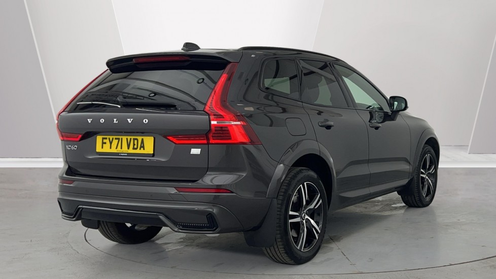 Used Volvo XC60 2021 for sale - 76528909: Photo 2