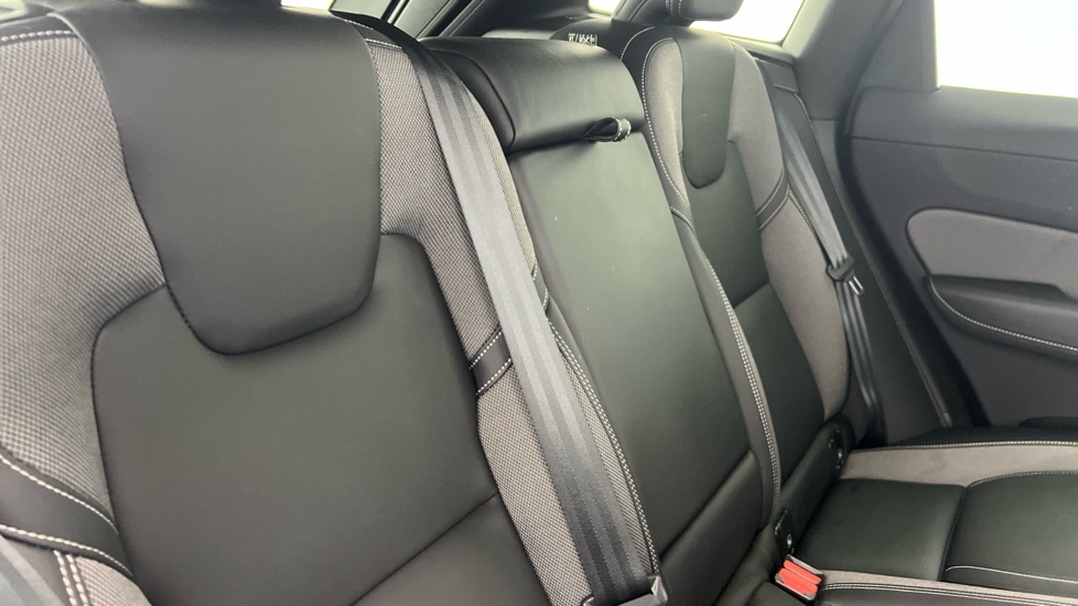 Used Volvo XC60 2021 for sale - 76528909: Photo 36