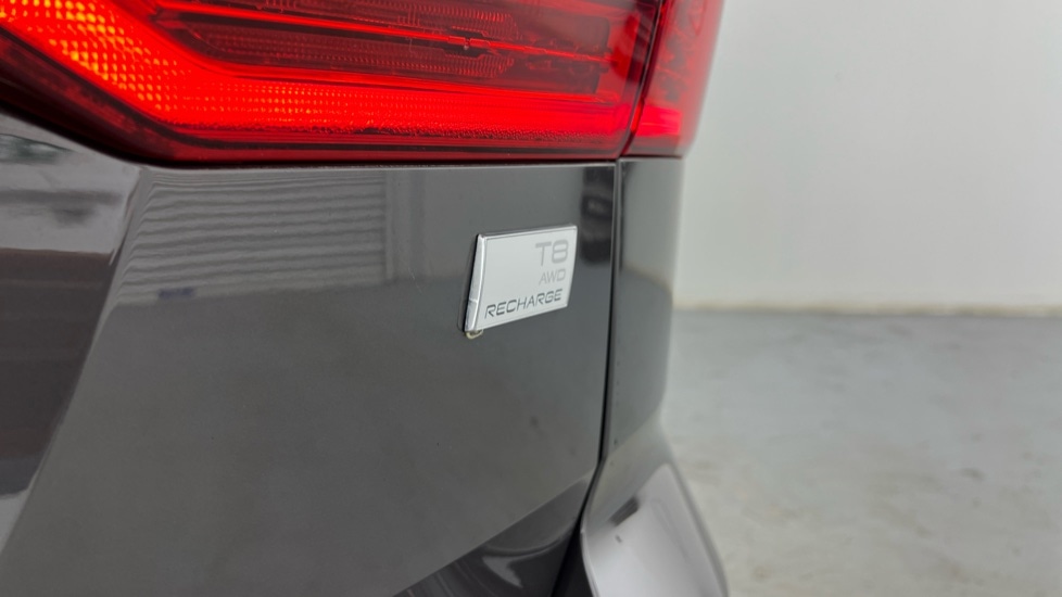 Used Volvo XC60 2021 for sale - 76528909: Photo 57