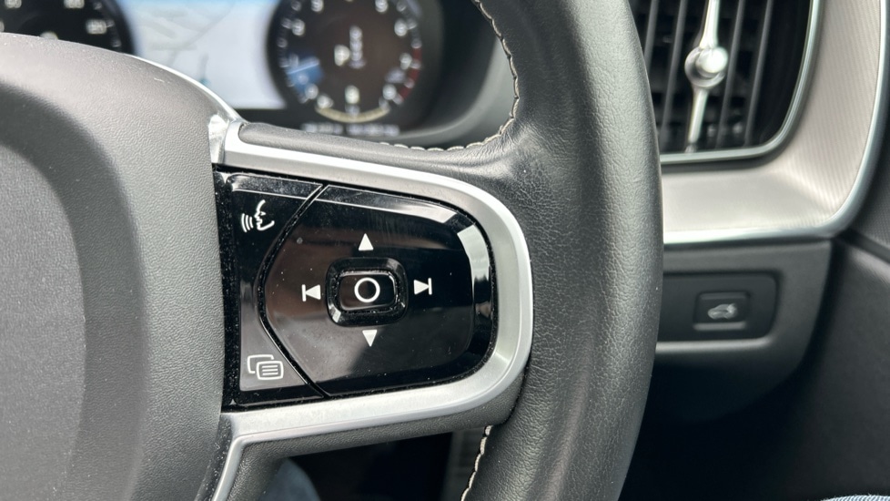 Used Volvo XC60 2021 for sale - 76203691: Photo 22