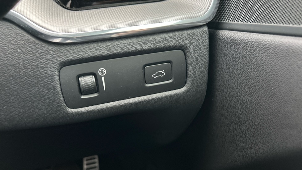 Used Volvo XC60 2021 for sale - 76203691: Photo 25