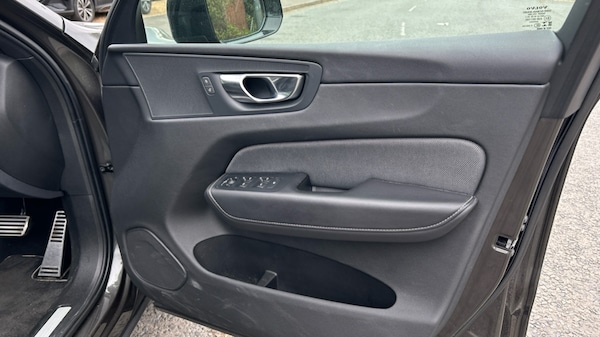 Used Volvo XC60 2021 for sale - 76203691: Photo 29