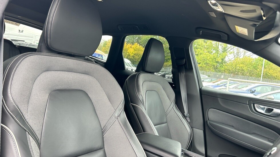 Used Volvo XC60 2021 for sale - 76203691: Photo 31