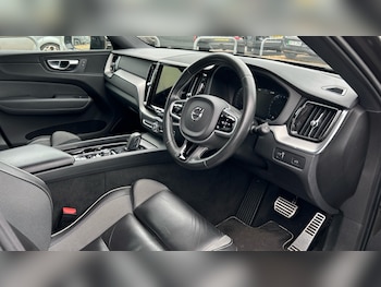 Used Volvo XC60 2021 for sale - 76203691: Photo 4