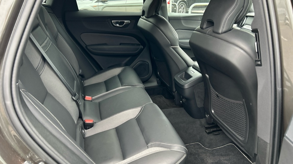 Used Volvo XC60 2021 for sale - 76203691: Photo 6