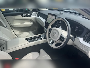 Used Volvo XC60 2025 for sale - 77911154: Photo