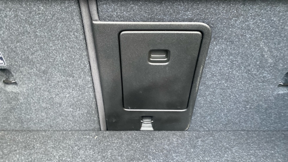 Used Volvo XC40 2023 for sale - 77232198: Photo 16