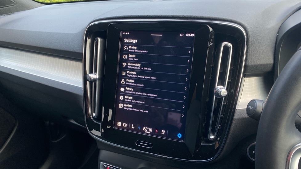 Used Volvo XC40 2023 for sale - 77232198: Photo 40