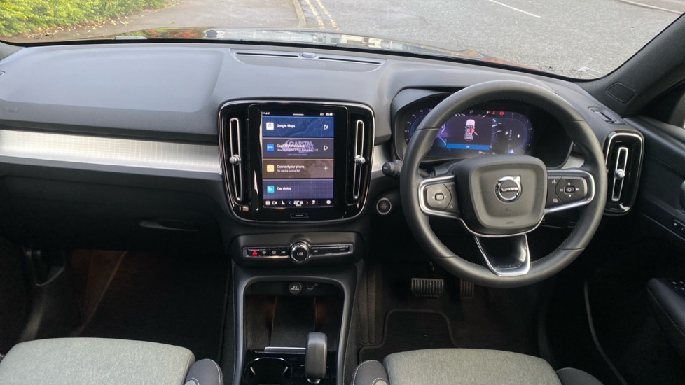 Used Volvo XC40 2023 for sale - 77232198: Photo 5