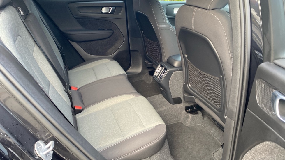 Used Volvo XC40 2023 for sale - 77232198: Photo 6