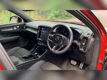 Used Volvo XC40 2022 for sale - 75441358: Photo