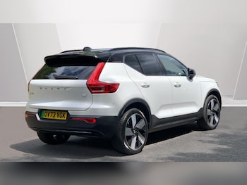 Used Volvo XC40 2023 for sale - 75441156: Photo