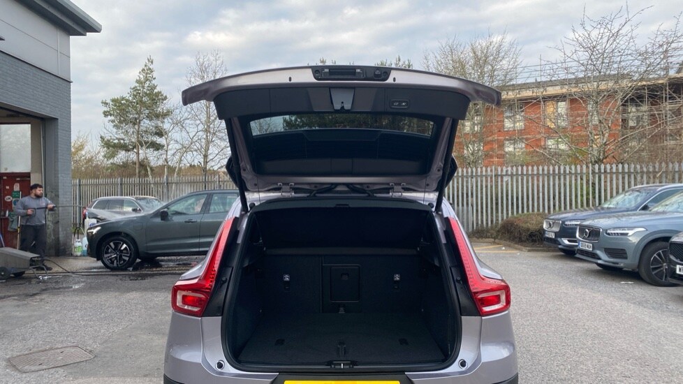 Used Volvo XC40 2025 for sale - 77786122: Photo 13