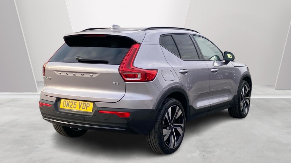 Used Volvo XC40 2025 for sale - 77786122: Photo 2