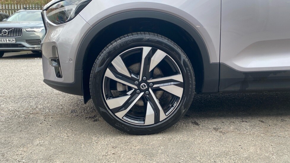 Used Volvo XC40 2025 for sale - 77786122: Photo 25