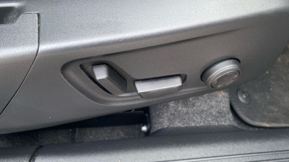 Used Volvo XC40 2025 for sale - 77786122: Photo 33