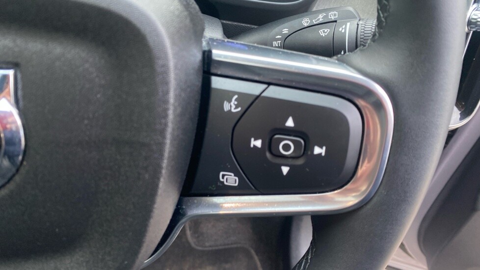 Used Volvo XC40 2025 for sale - 77786122: Photo 34