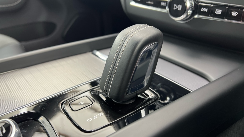 Used Volvo XC60 2021 for sale - 76738322: Photo 14