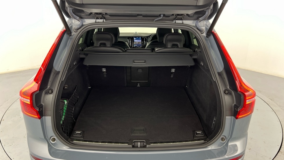 Used Volvo XC60 2021 for sale - 76738322: Photo 17