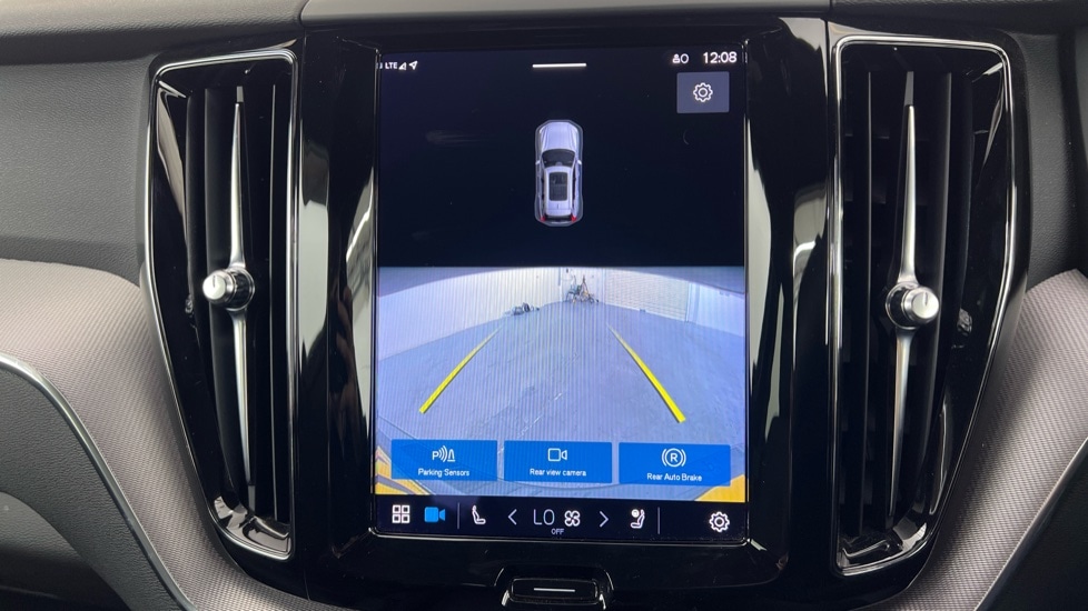 Used Volvo XC60 2021 for sale - 76738322: Photo 24