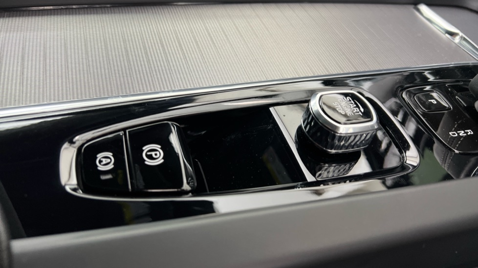 Used Volvo XC60 2021 for sale - 76738322: Photo 34