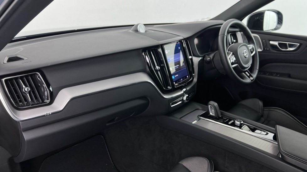 Used Volvo XC60 2021 for sale - 76738322: Photo 4