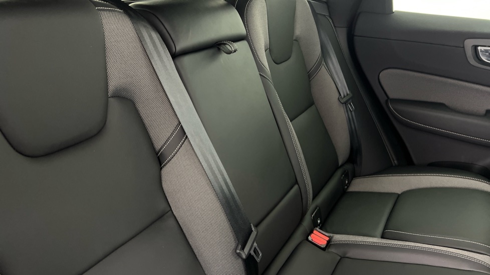 Used Volvo XC60 2021 for sale - 76738322: Photo 42