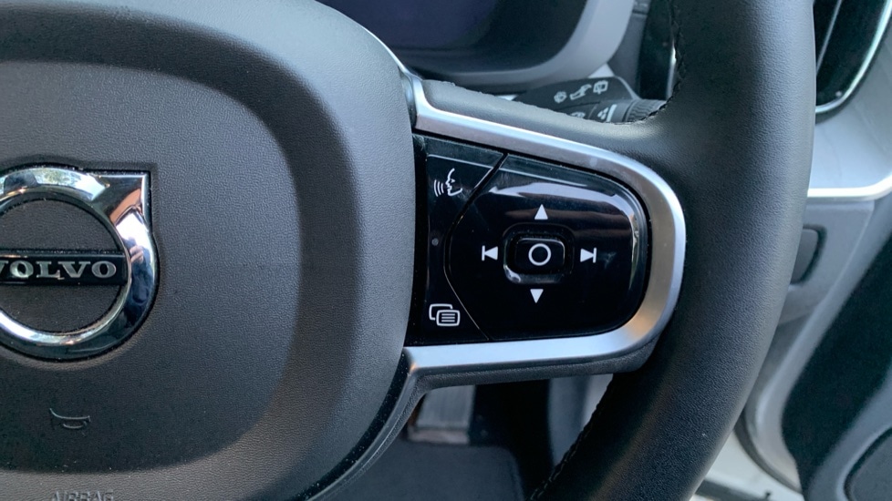 Used Volvo XC60 2025 for sale - 77269344: Photo 30