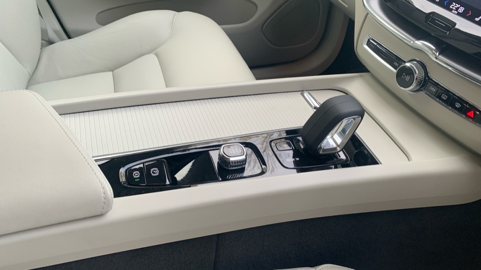 Used Volvo XC60 2022 for sale - 76593774: Photo 31