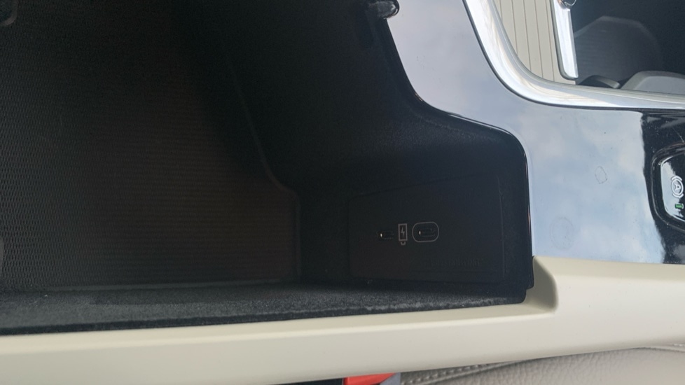 Used Volvo XC60 2022 for sale - 76593774: Photo 35