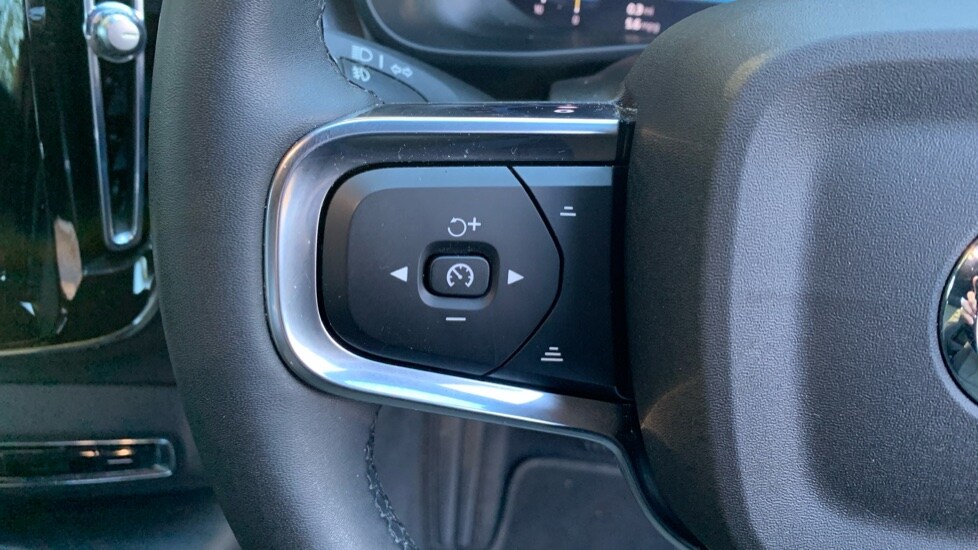 Used Volvo XC40 2022 for sale - 76366383: Photo 28