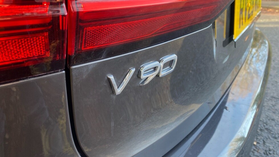 Used Volvo V90 2025 for sale - 77063394: Photo 32