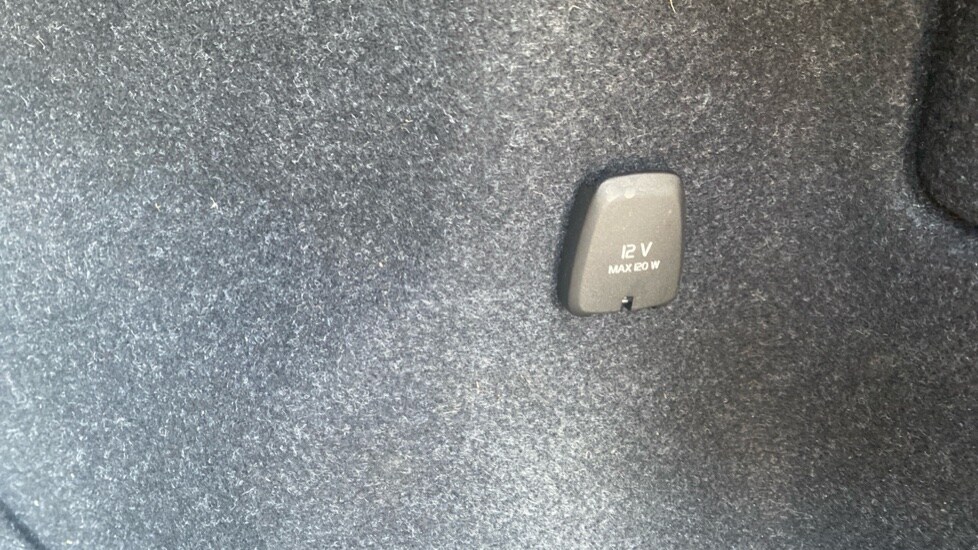 Used Volvo XC40 2021 for sale - 78055213: Photo 15