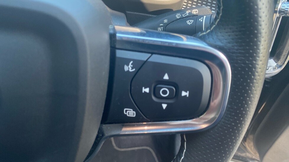 Used Volvo XC40 2021 for sale - 78055213: Photo 32