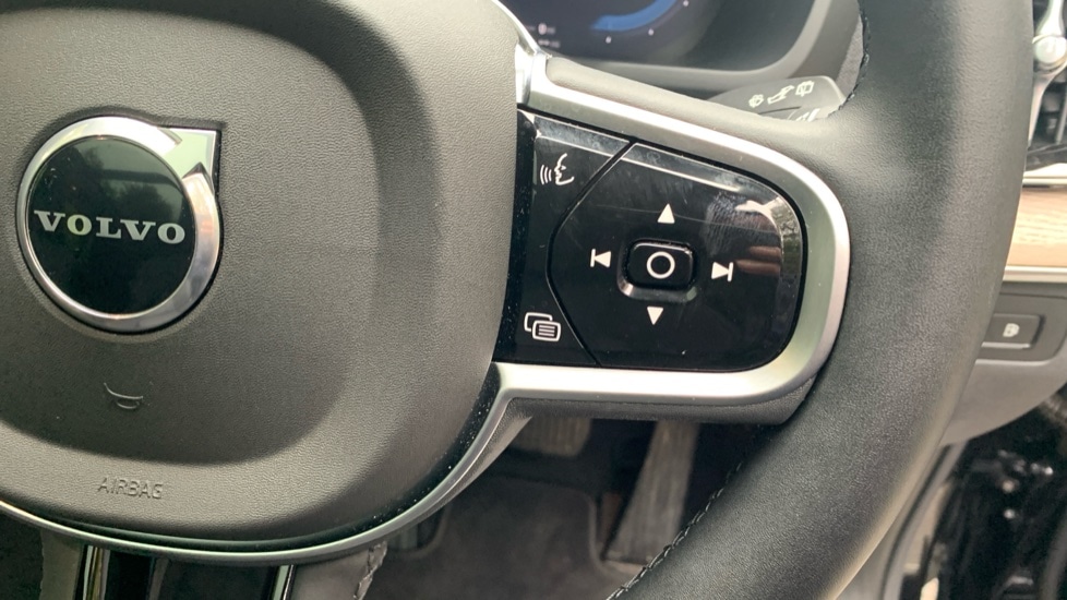 Used Volvo XC90 2025 for sale - 76851207: Photo 40