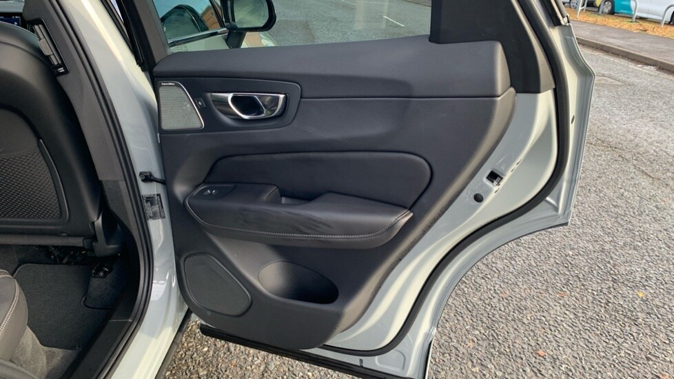 Used Volvo XC60 2024 for sale - 76311941: Photo 19