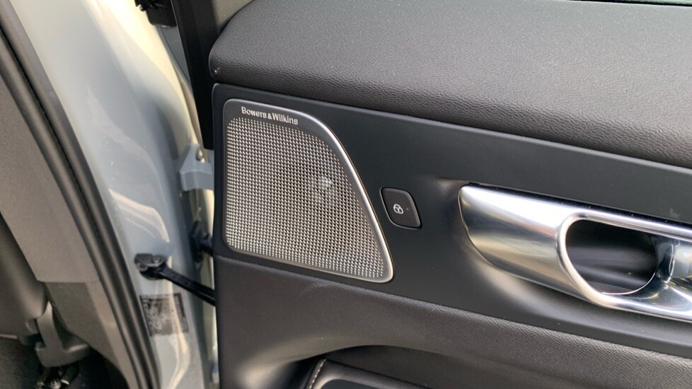 Used Volvo XC60 2024 for sale - 76311941: Photo 20