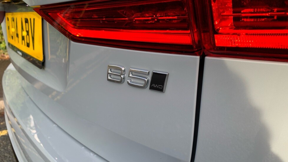 Used Volvo XC60 2024 for sale - 76311941: Photo 30