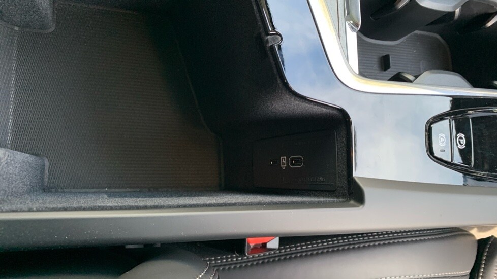 Used Volvo XC60 2024 for sale - 76311941: Photo 46